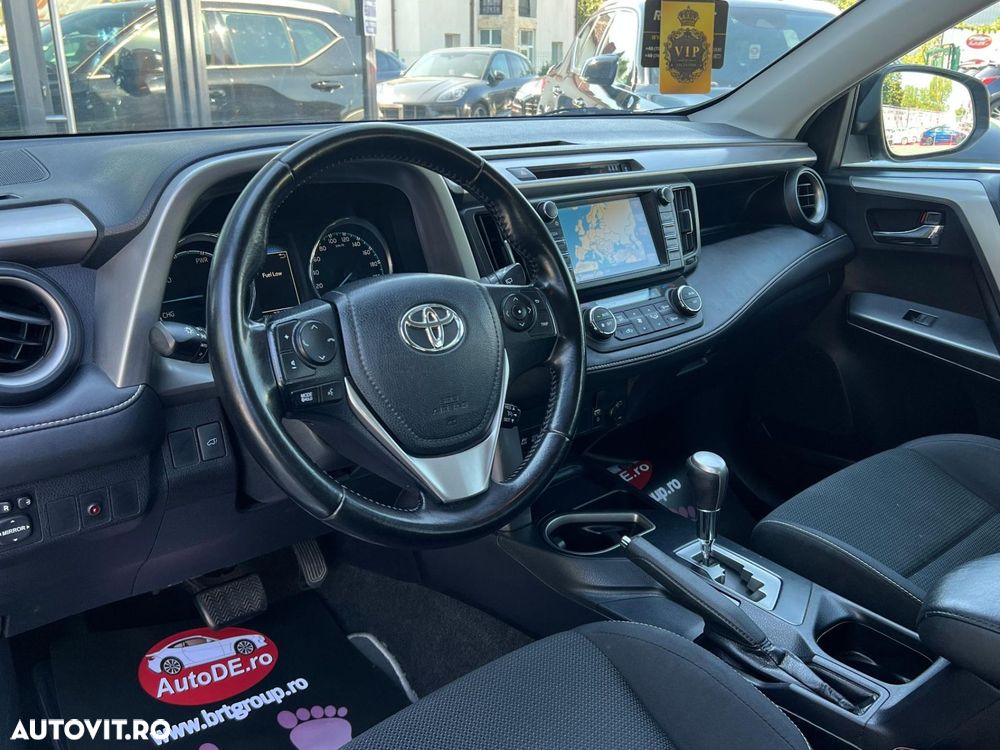 Toyota RAV4 - 5