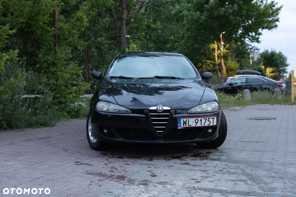 Alfa Romeo 147 - 2