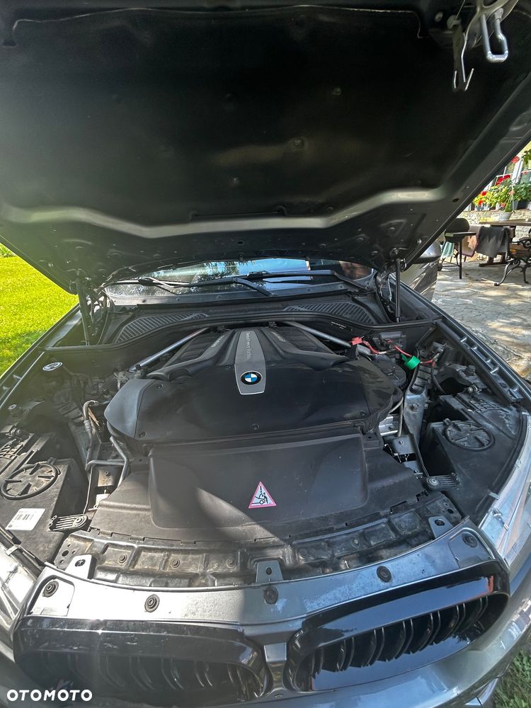 BMW X5 xDrive50i - 11
