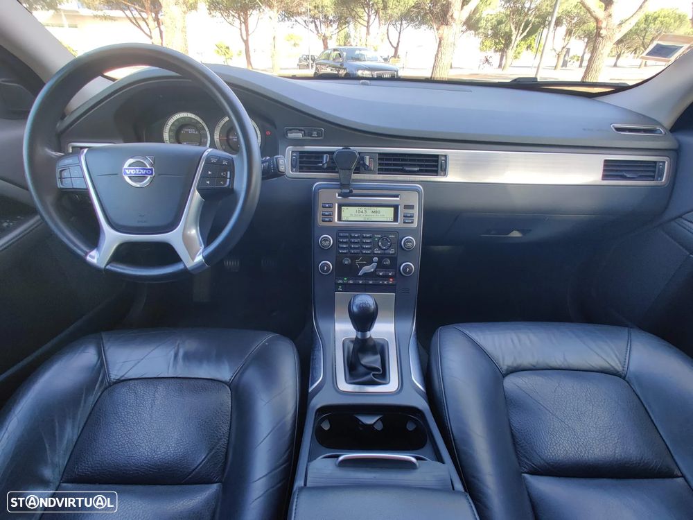 Volvo V70 2.0 D3 Momentum Start/Stop - 19