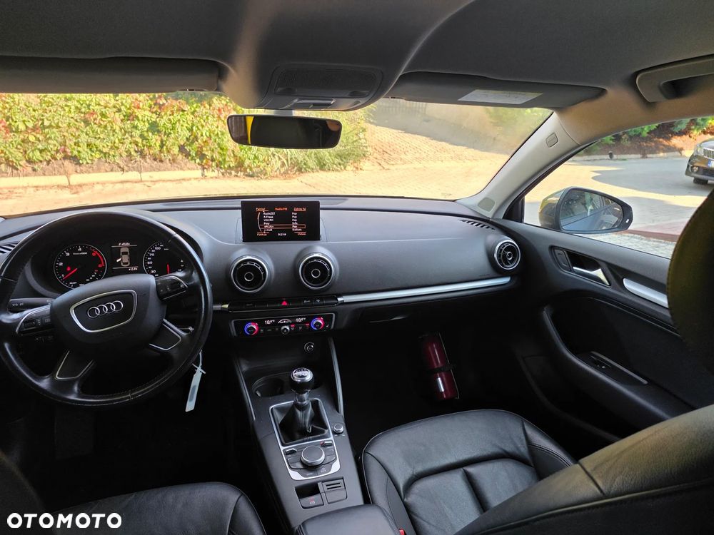 Audi A3 Limousine 1.6 TDI clean diesel Attraction - 11