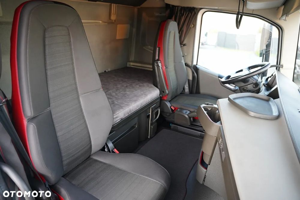 Volvo FH 500 / I-SHIFT / 2019 / 2 ZBIORNIKI 1500 L / - 33