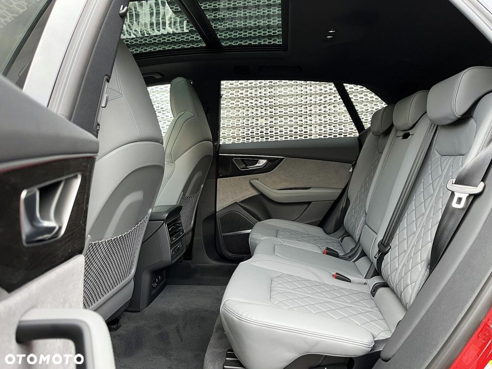 Audi Q8 - 21