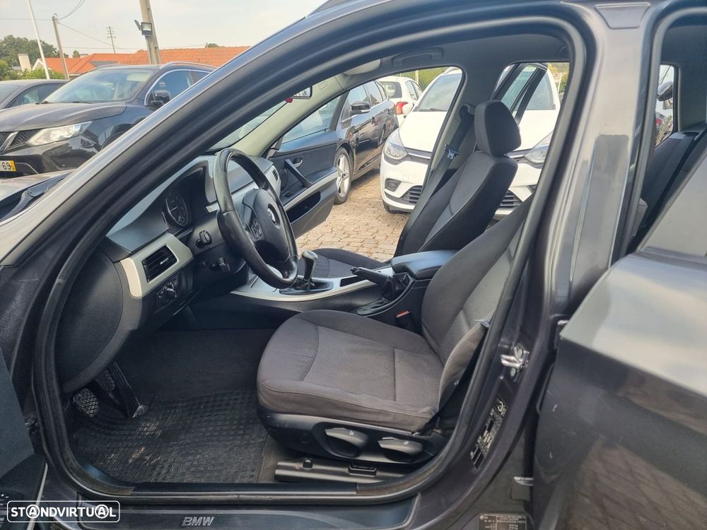 BMW 320 d Touring - 20