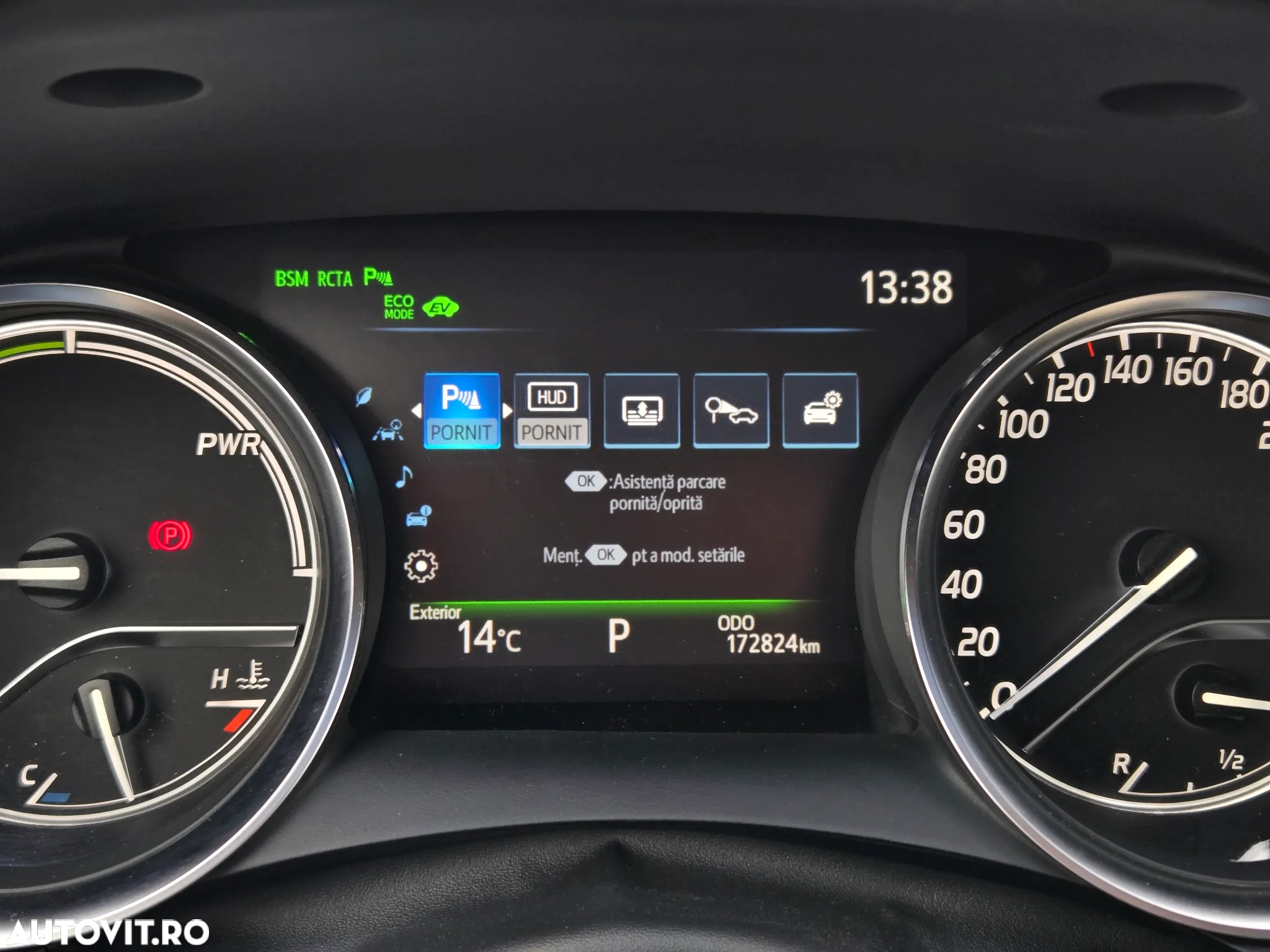 Toyota Camry 2.5 Hybrid Exclusive - 22