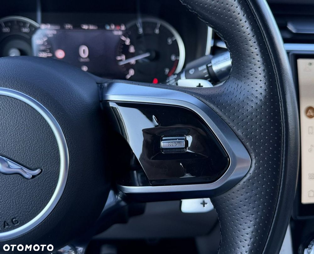 Jaguar F-Pace P250 AWD R-Dynamic Black - 22