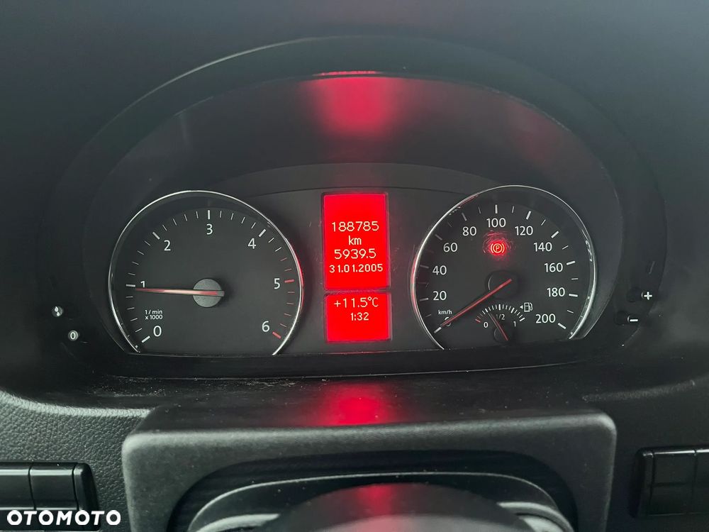Volkswagen Crafter - 11