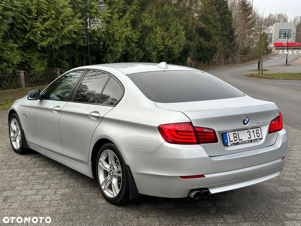 BMW Seria 5 520d Efficient Dynamics Edition - 9
