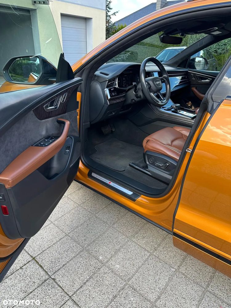 Audi Q8 - 9