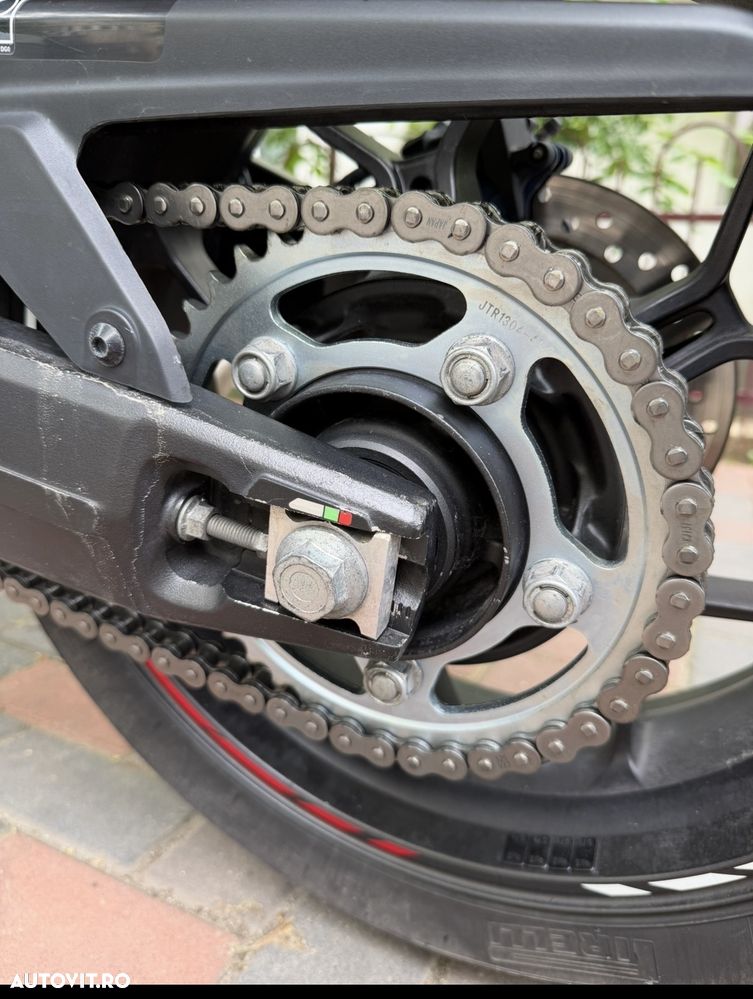 Honda CBR 650R - 6