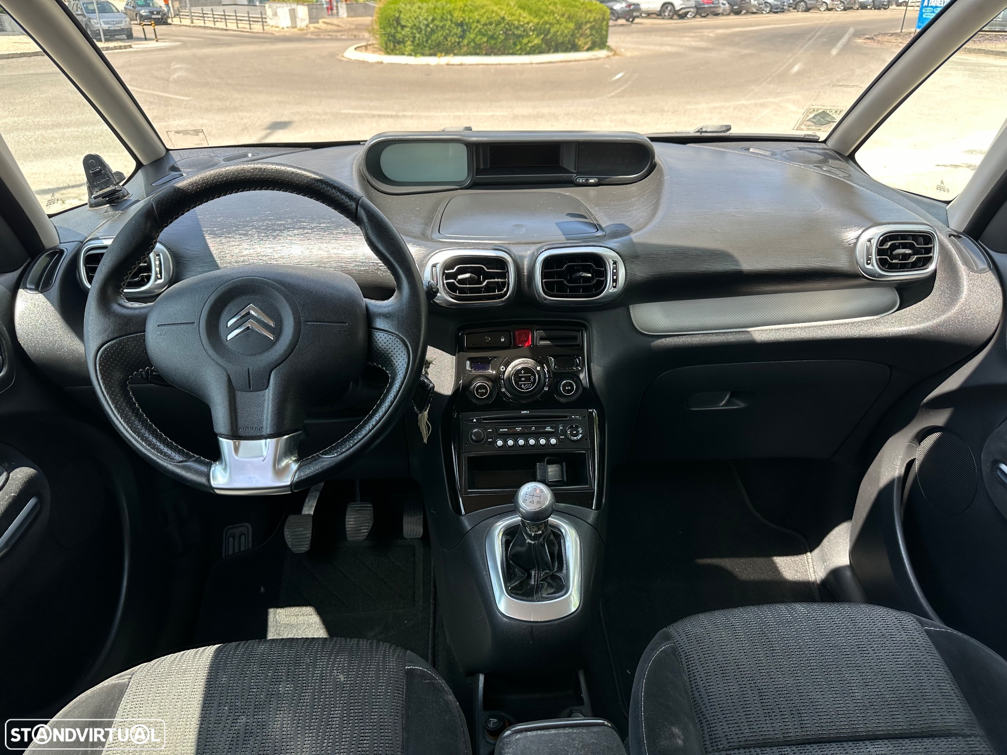 Citroën C3 Picasso 1.6 HDi Exclusive Airdream - 18