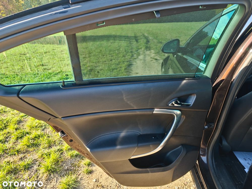 Opel Insignia - 12