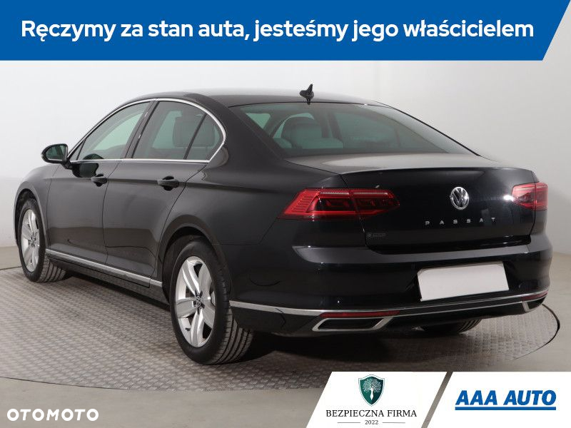Volkswagen Passat - 5