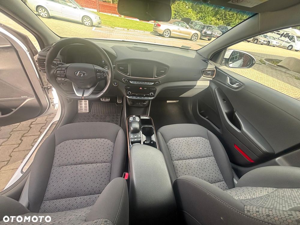 Hyundai IONIQ Electric Premium - 8