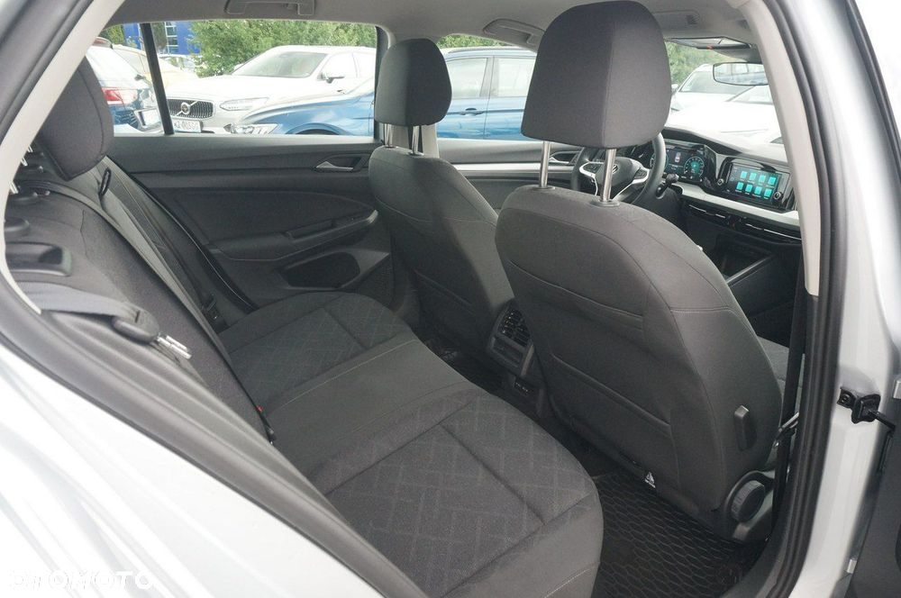 Volkswagen Golf VIII 2.0 TDI Life - 30