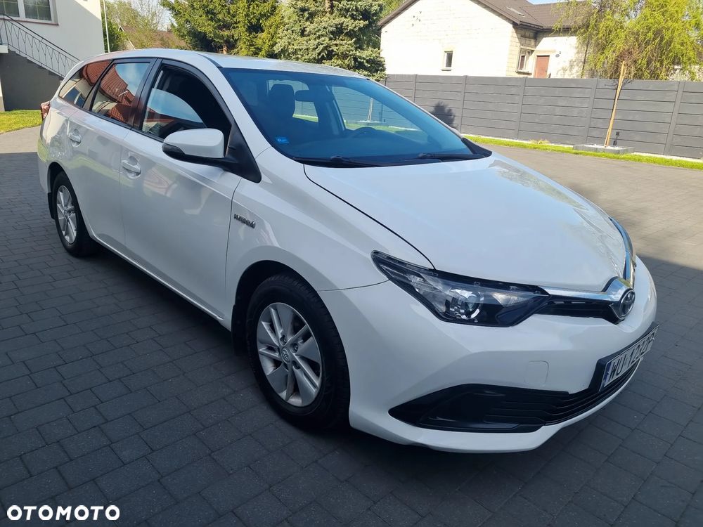 Toyota Auris Hybrid 135 Active - 9