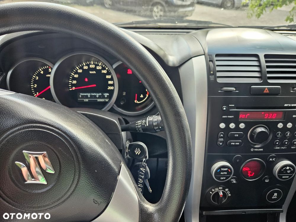 Suzuki Grand Vitara 1.9 DDiS - 9