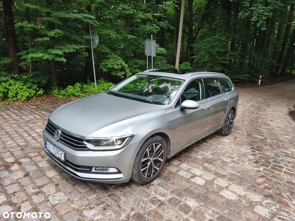 Volkswagen Passat - 2