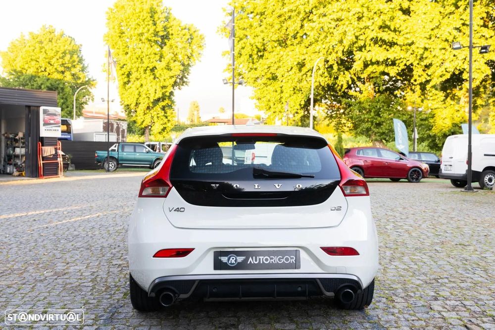Volvo V40 1.6 D2 R-Design - 5