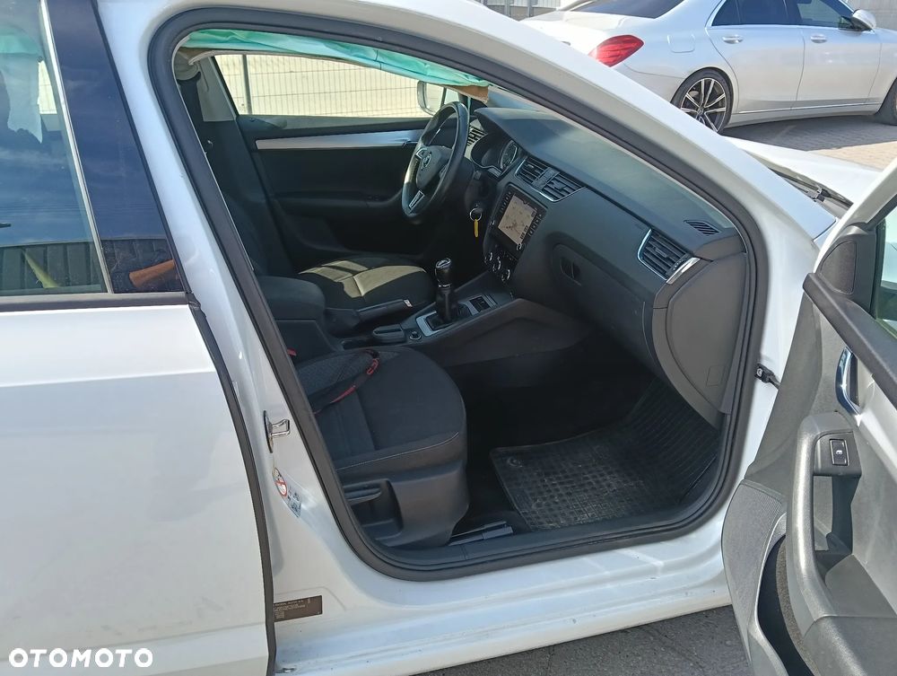 Skoda Octavia 1.6 TDI Active - 15