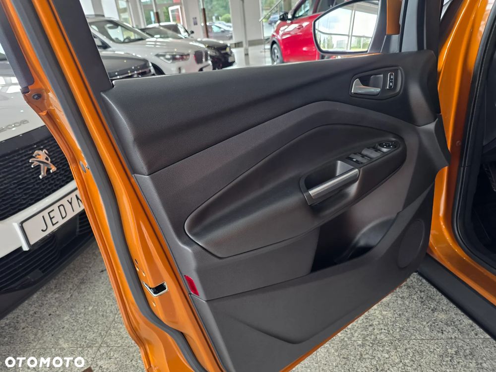 Ford Kuga - 15