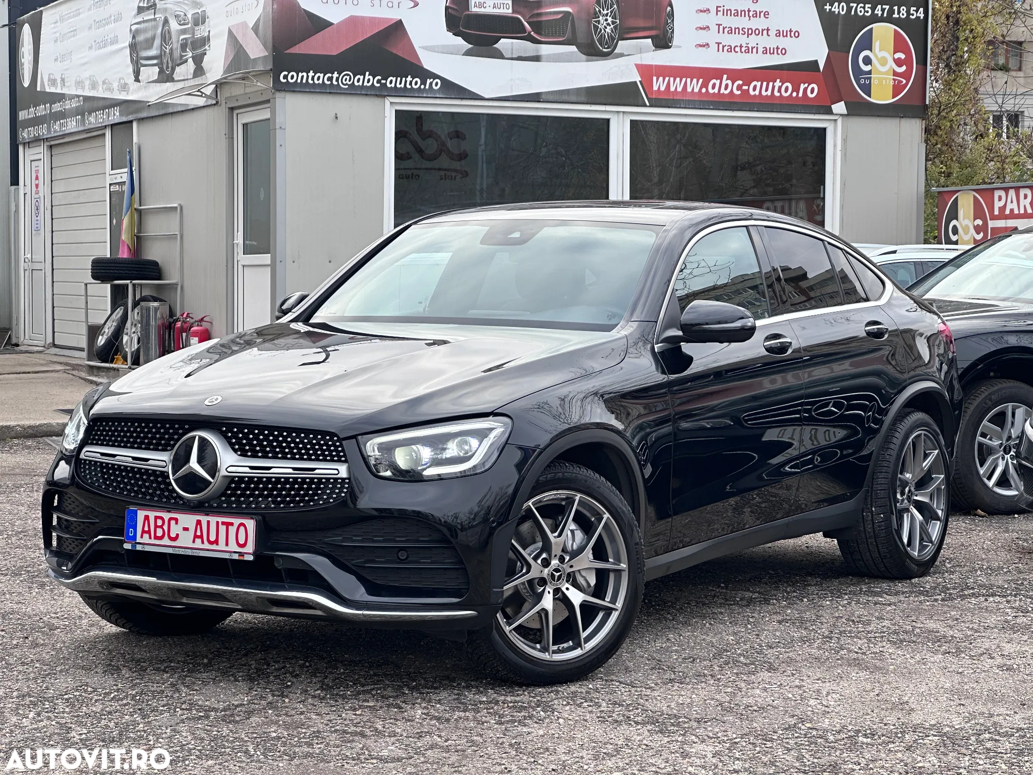 Mercedes-Benz GLC Coupe 300 d 4Matic 9G-TRONIC AMG Line - 2