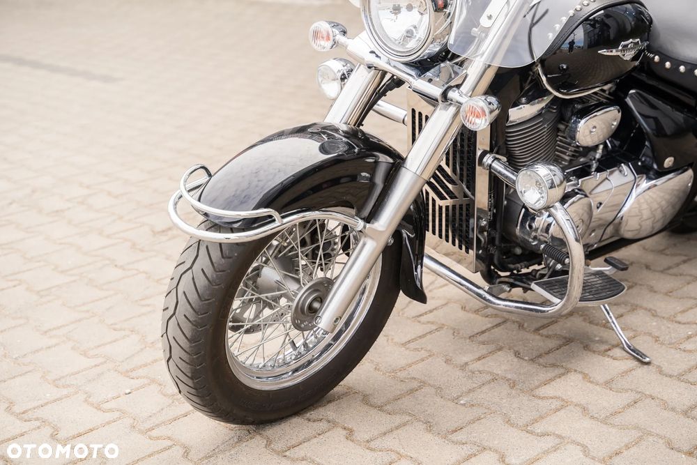 Suzuki VL 800 Volusia - 14