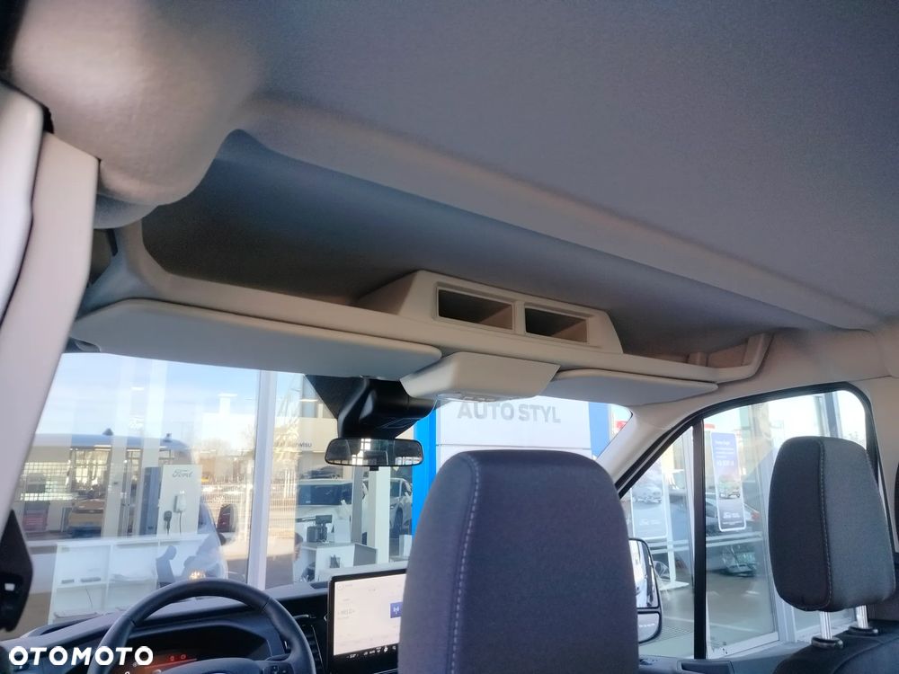 Ford Transit - 20