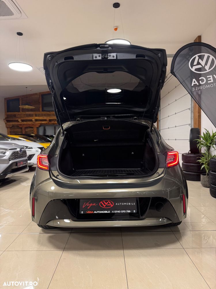 Toyota Corolla - 37