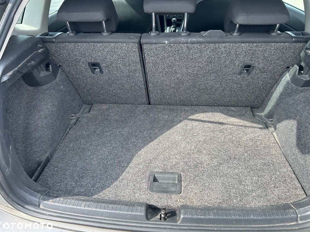 Volkswagen Polo - 15
