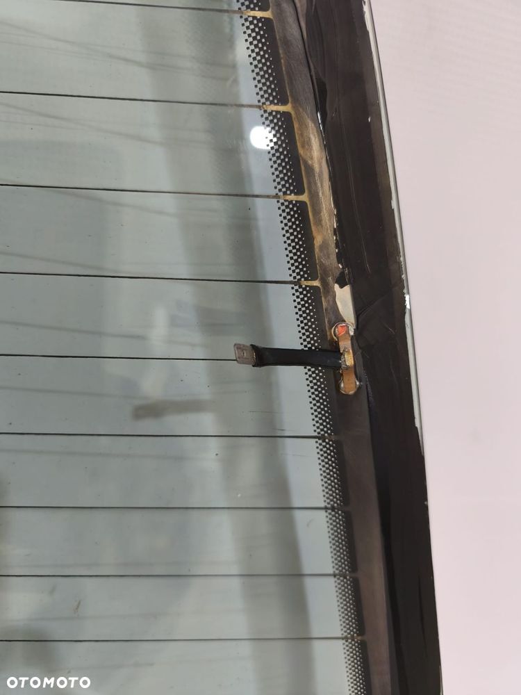 Szyba tylna VW GOLF 1999-2005 KOMBI - 3