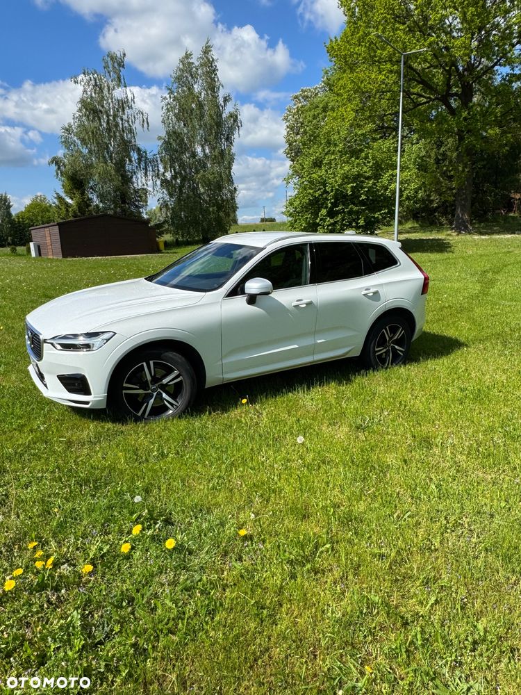 Volvo XC 60 T5 AWD R-Design - 3