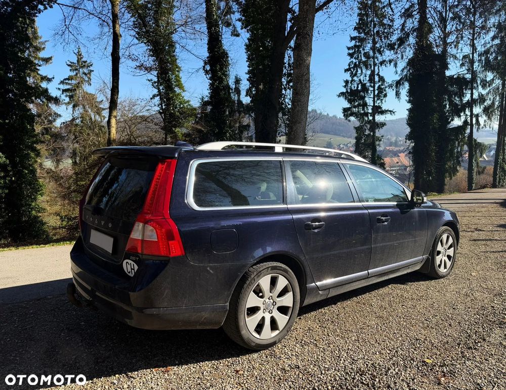 Volvo V70 2.5T Summum - 4