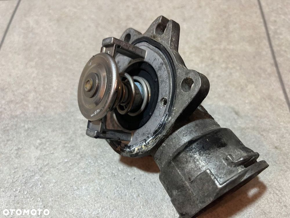 MERCEDES OM642 3.0CDI TERMOSTAT ORYGINAŁ BDB STAN - 7