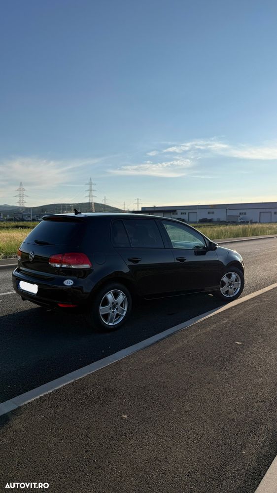 Volkswagen Golf 1.6 TDI DPF Comfortline - 5