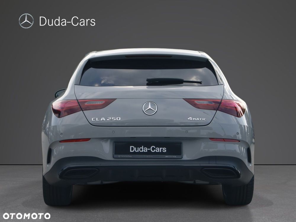 Mercedes-Benz CLA - 4