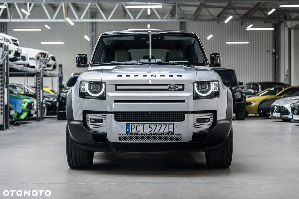 Land Rover Defender - 4