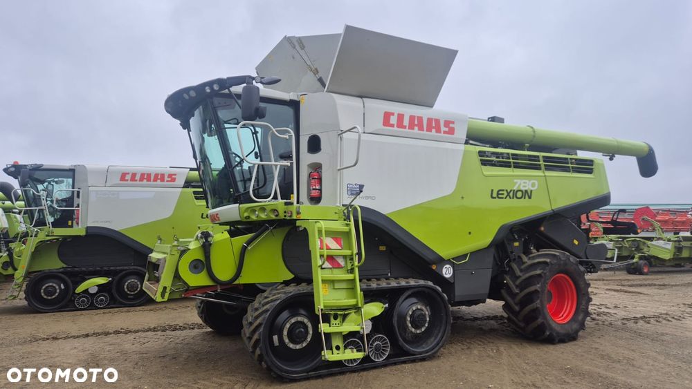 Claas Lexion 780TT z hederem - 1