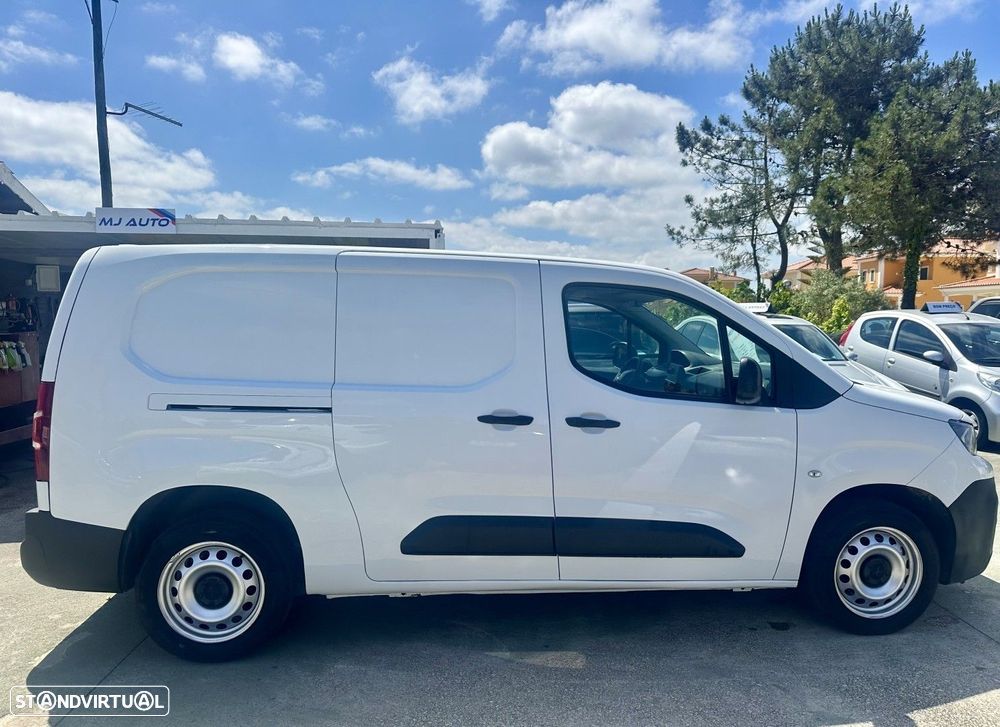 Peugeot Partner 1.5 BlueHDi Pemium Longa - 4