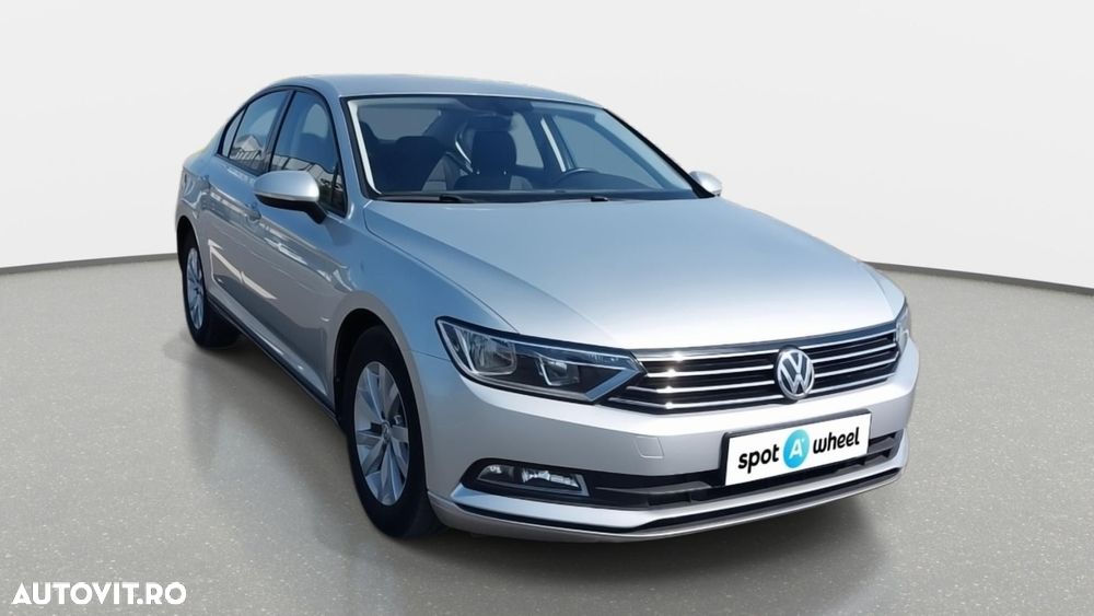 Volkswagen Passat - 5