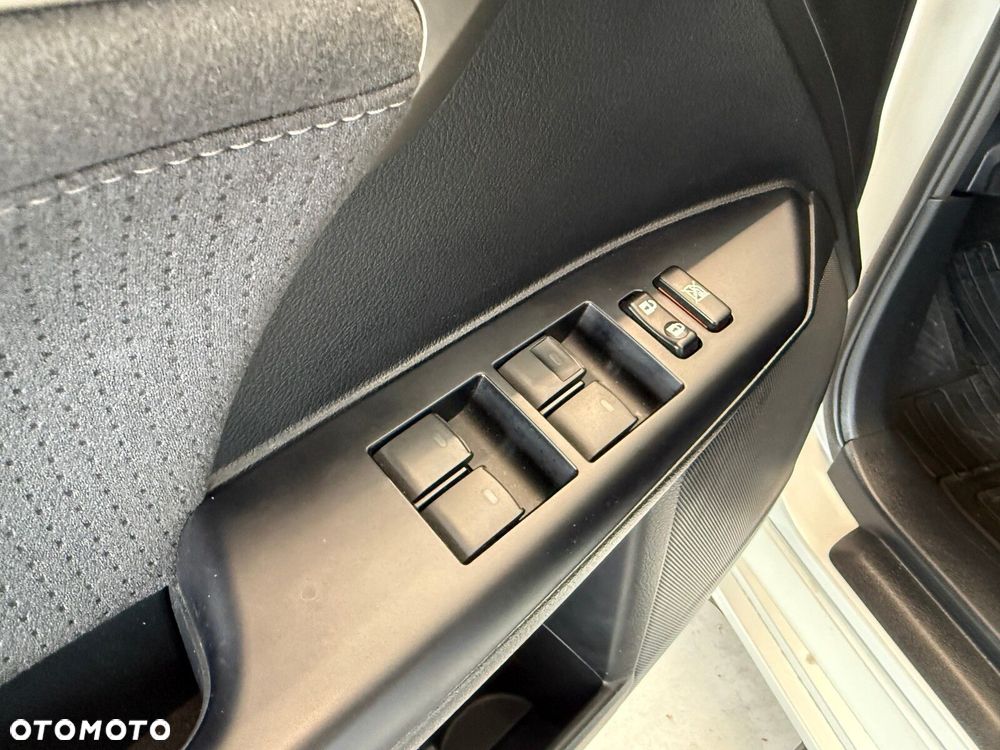 Lexus CT - 20
