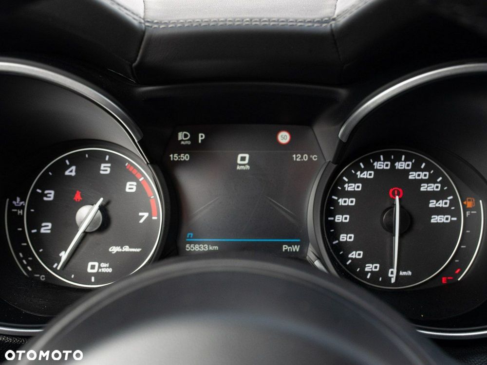 Alfa Romeo Stelvio 2.0 Turbo Executive Q4 - 14