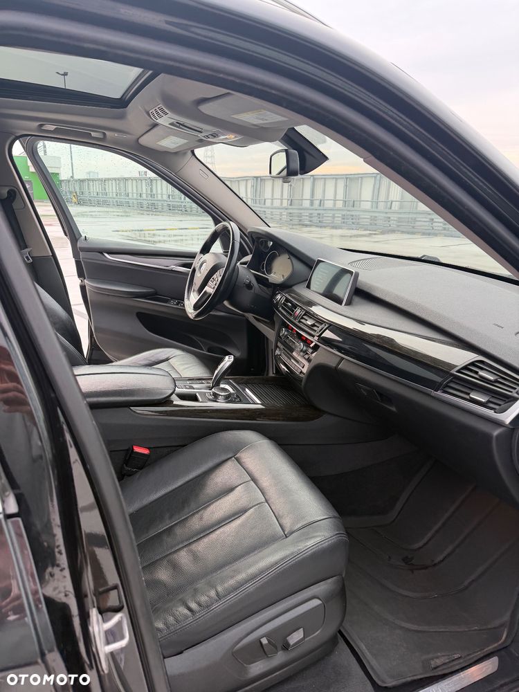 BMW X5 xDrive35i - 12