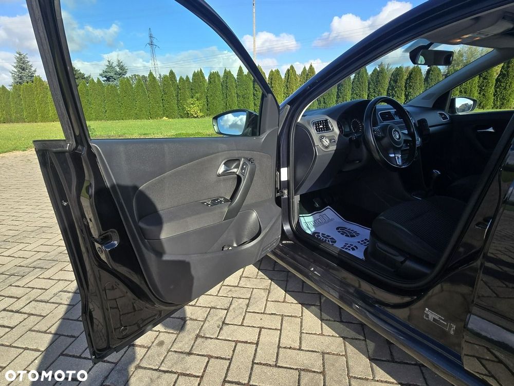 Volkswagen Polo - 13