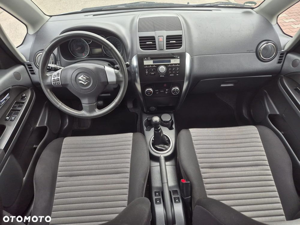 Suzuki SX4 1.6 Premium 2012 - 11