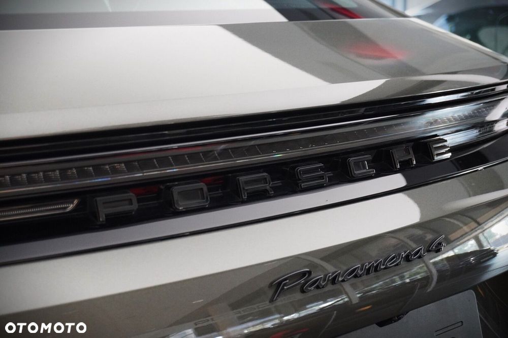 Porsche Panamera - 11