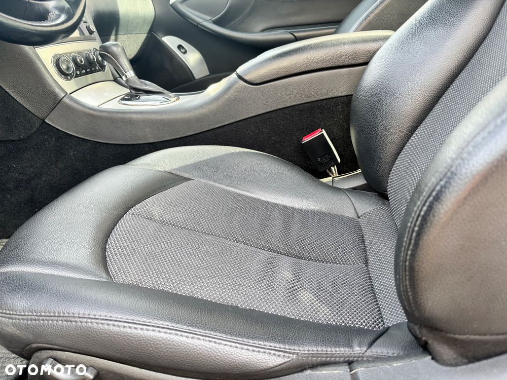 Mercedes-Benz CLK - 6