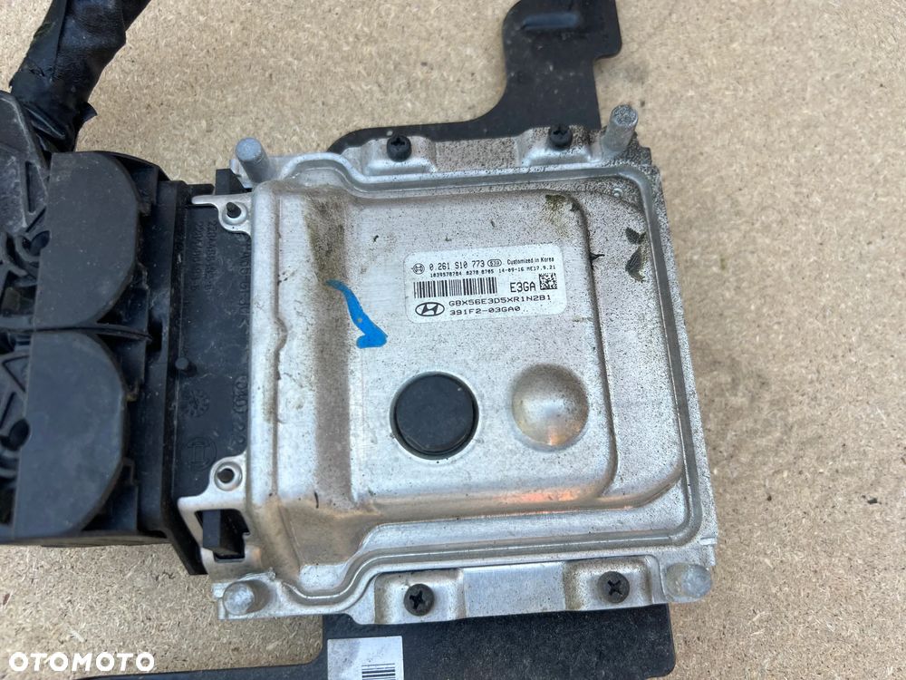 MODUŁ STEROWNIK KOMPUTER SILNIKA HYUNDAI I20 GBX56E3D5XR1N2B1 0261S10773 391F203GA0 - 2
