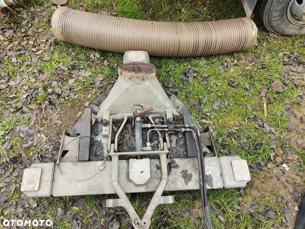 ODKURZACZ SSAWA zamiatarka schmidt swingo 200 CS 256 - 2018 rok - 2