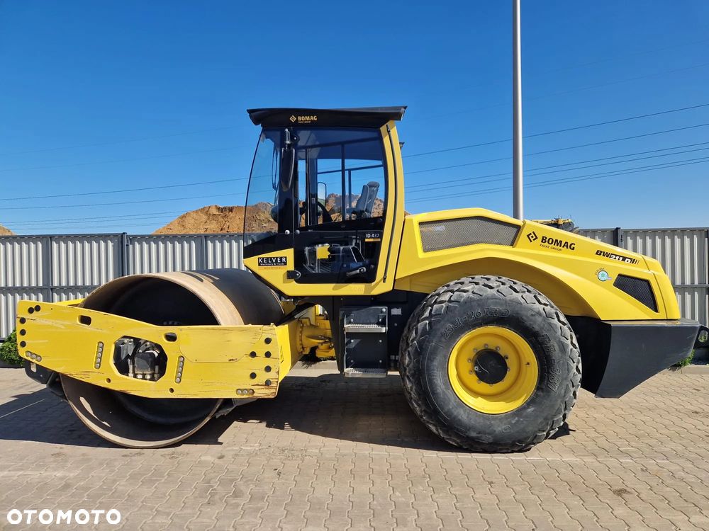 Bomag BW211D-5 * tylko 1.378 mth * 2018r. * walec do gruntu *